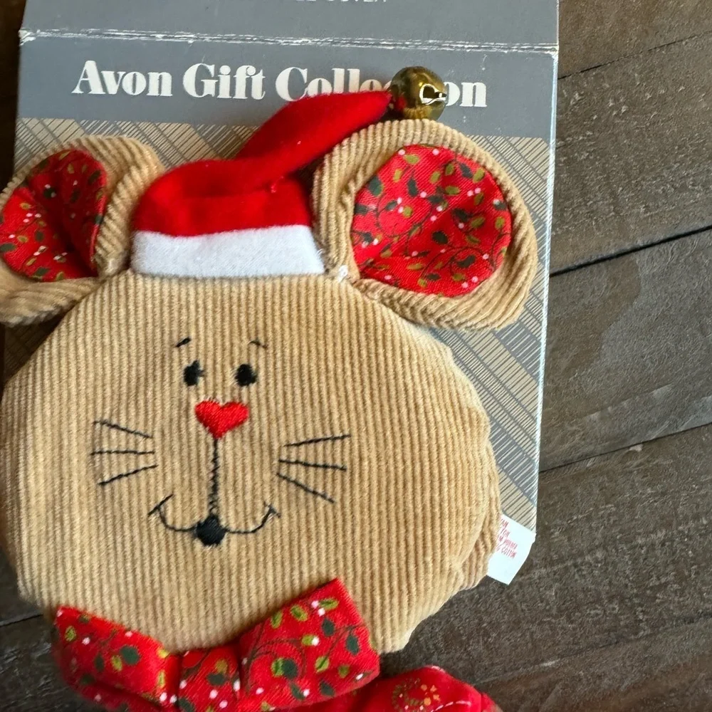 VTG 80s Avon Santa Claus Rectangular Tissue Box and 2 door knob decor
